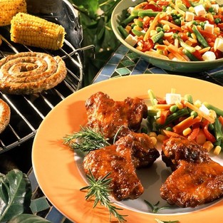 grilled-chicken-wings-sausages-and-corn-601378.jpg